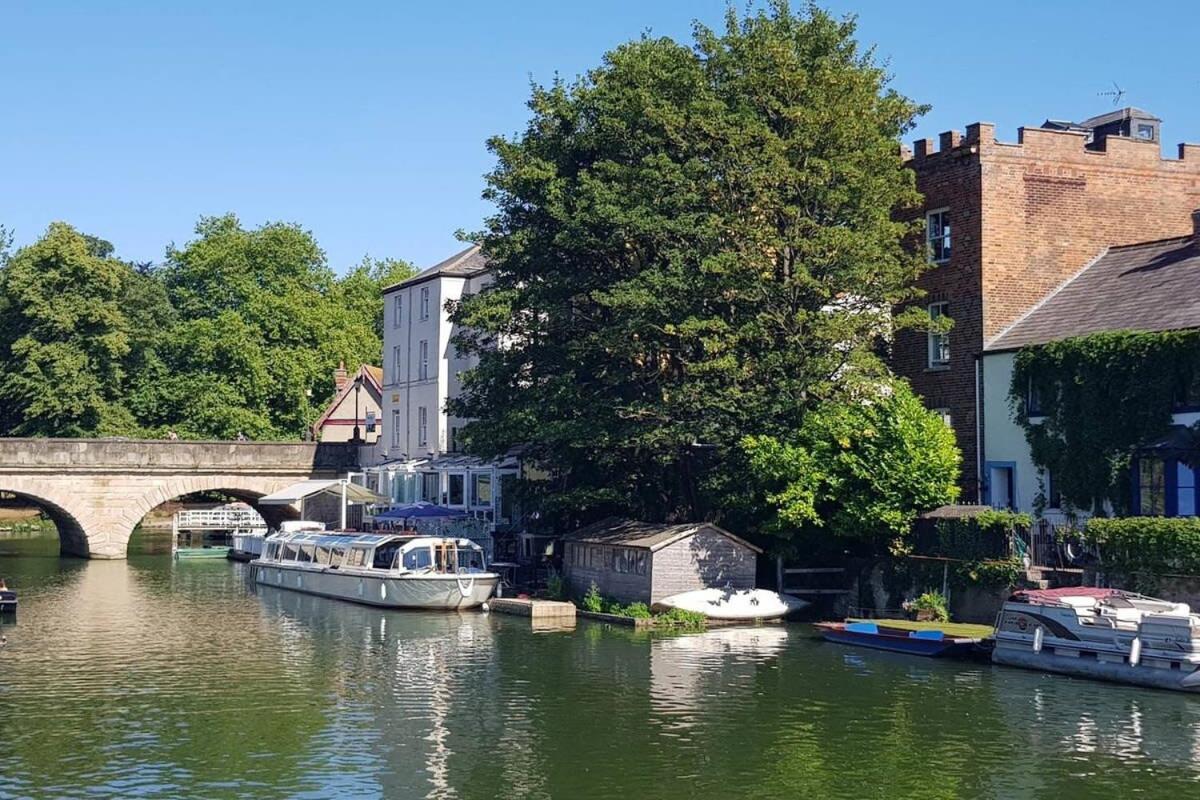 Modern Apartment In The Heart Of Oxford With Secure Underground Parking Exterior photo